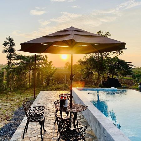 Rang Robin Farmstay For 4 With Pool Ban Wang Muang Eksteriør billede