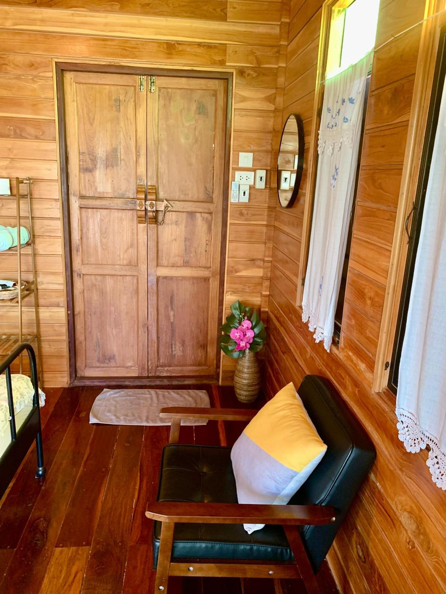 Rang Robin Farmstay For 4 With Pool Ban Wang Muang Eksteriør billede